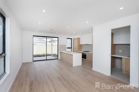 Property photo of 2/69 Chelsey Street Ardeer VIC 3022