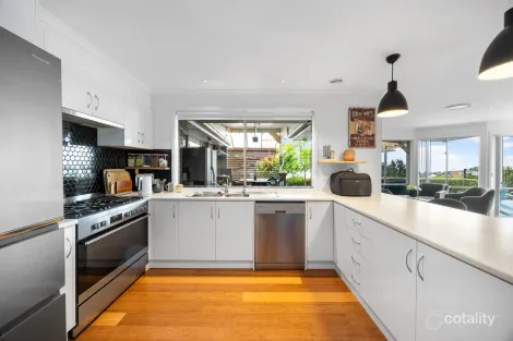 Property photo of 6 Cygnet Court Encounter Bay SA 5211