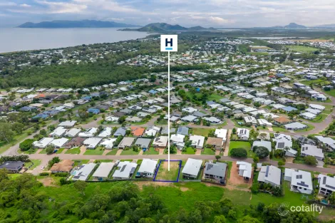 163-165 Goicoechea Dr, Bushland Beach, QLD 4818