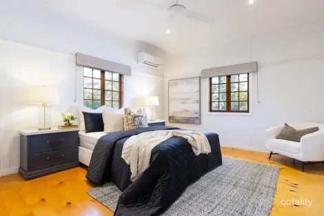 Property photo of 34 Burns Parade Chapel Hill QLD 4069