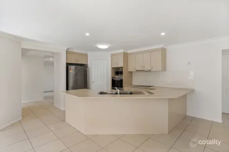 Property photo of 9 Toorak Close Thornlands QLD 4164