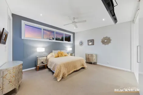 Property photo of 25 Tasmania Circle Forrest ACT 2603