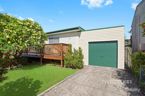 Property photo of 48 Collendina Road Gwandalan NSW 2259