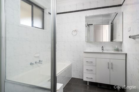 Property photo of 2/65 Fuchsia Crescent Macquarie Fields NSW 2564