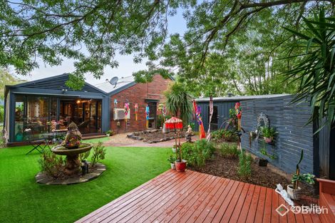 Property photo of 55 Avebury Drive Berwick VIC 3806