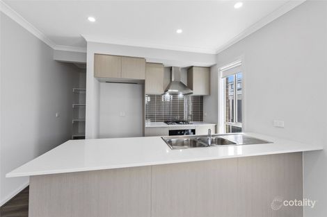 Property photo of 48 Navigation Road Tarneit VIC 3029