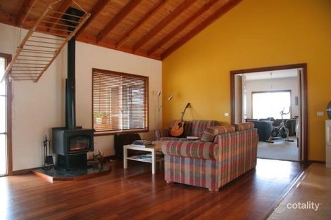 Property photo of 35 Emerald Crescent Wallagoot NSW 2550
