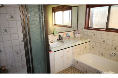 Property photo of 29 Jenalyn Crescent Avoca QLD 4670
