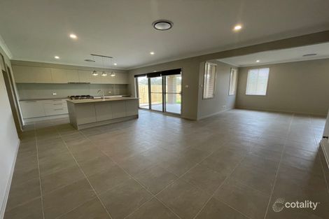 Property photo of 5 Arklow Crescent Chisholm NSW 2322