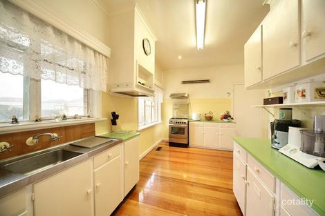 Property photo of 15 Normdale Road Bentleigh East VIC 3165