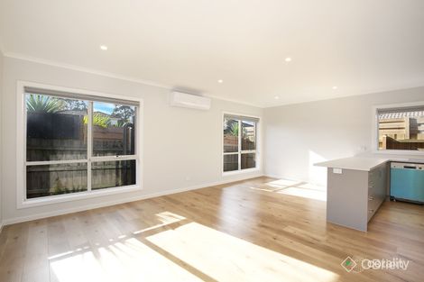 Property photo of 2A Sullivan Drive Somerville VIC 3912