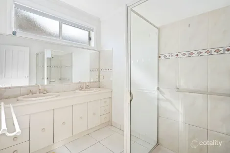 Property photo of 1/16 Vines Road Hamlyn Heights VIC 3215