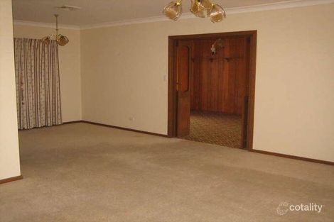 Property photo of 11 Hilltop Drive Loxton SA 5333