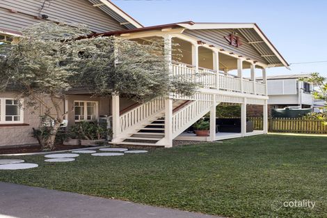 Property photo of 40 Woodrow Drive Coorparoo QLD 4151