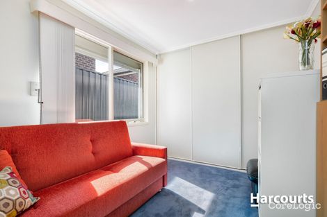 Property photo of 1 Bryson Court Endeavour Hills VIC 3802