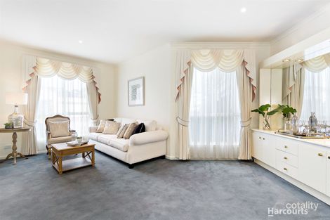 Property photo of 14 Knightsbridge Court Glen Waverley VIC 3150