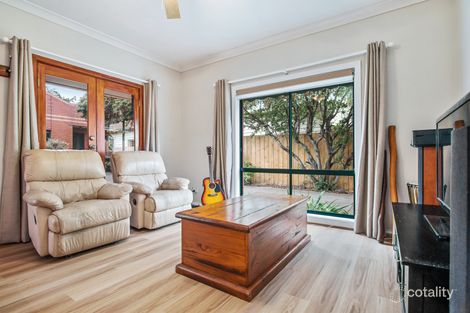 Property photo of 2/10 Orient Grove Brunswick VIC 3056