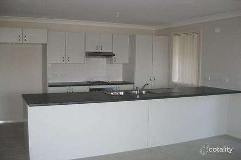 Property photo of 6 Alpine Close Tenambit NSW 2323