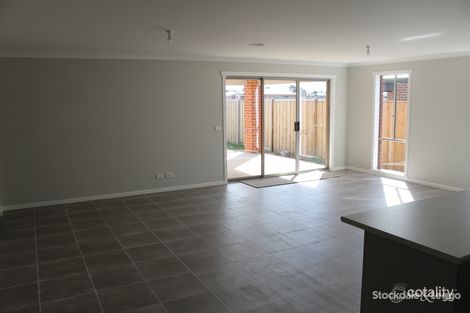 Property photo of 111 Greendale Boulevard Pakenham VIC 3810