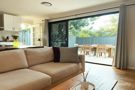 35 Wellington St, Umina Beach, NSW 2257