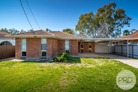 Property photo of 28 Lonergan Place East Wagga Wagga NSW 2650