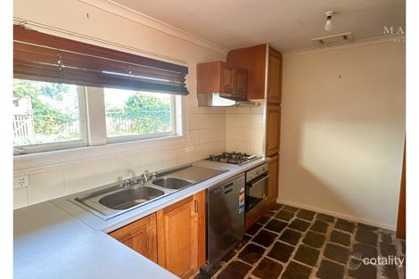 Property photo of 32 Jack Avenue Mount Austin NSW 2650