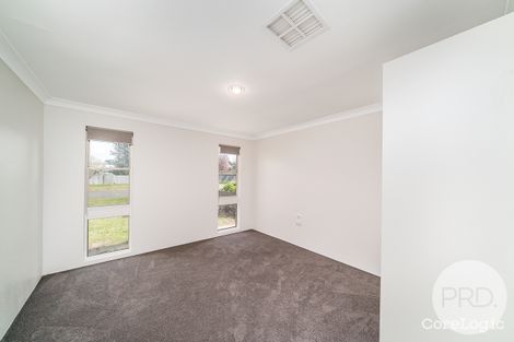 Property photo of 28 Lonergan Place East Wagga Wagga NSW 2650