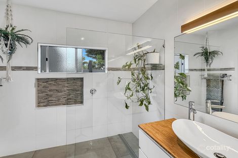 Property photo of 92 Oceanic Drive Warana QLD 4575