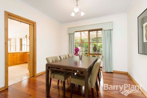 Property photo of 17 Newbridge Close Dingley Village VIC 3172