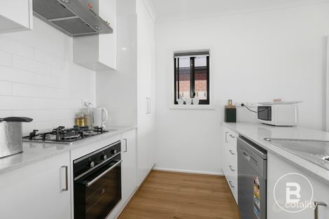 Property photo of 48 Dante Crescent Bonshaw VIC 3352