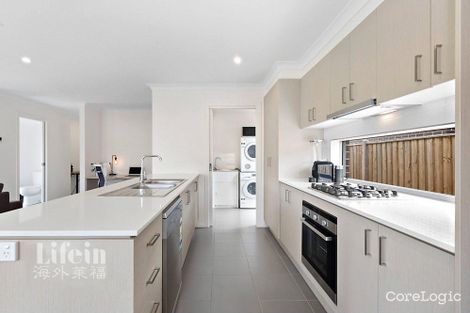 Property photo of 4 Dingo Street Point Cook VIC 3030