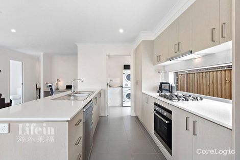 Property photo of 4 Dingo Street Point Cook VIC 3030