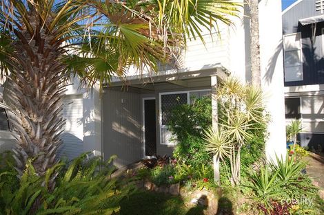 8/1 Poinsettia Ct, Mooloolaba, QLD 4557