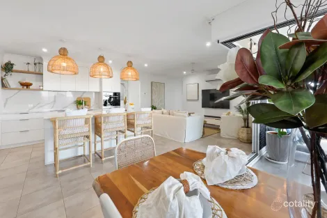 Property photo of 12 Almora Drive Beaconsfield QLD 4740