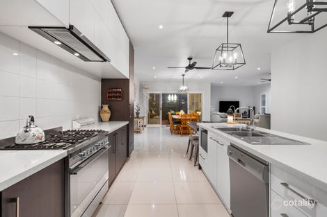 3 Paisley Ct, Mount Warren Park, QLD 4207