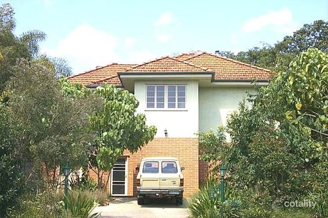 12 Rowsley St, Greenslopes, QLD 4120