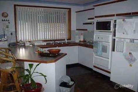 Property photo of 24 Colton Crescent Lakelands NSW 2282