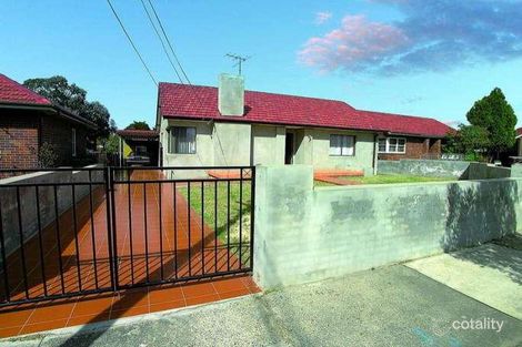4 Austin Cres, Belfield, NSW 2191