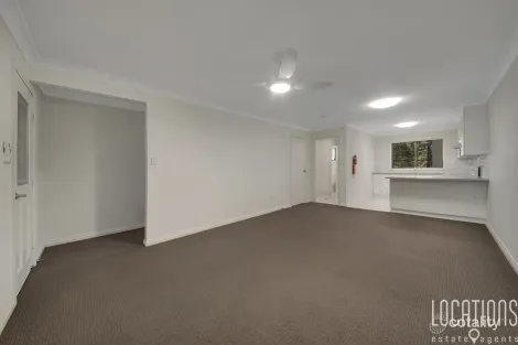 Property photo of 2/8 Nothling Street New Auckland QLD 4680