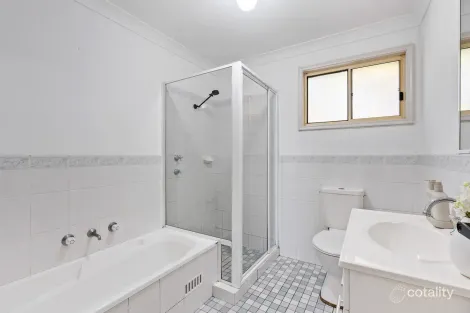 Property photo of 61 Yeramba Road Summerland Point NSW 2259