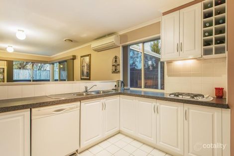 Property photo of 9 Lehmann Place Croydon Hills VIC 3136