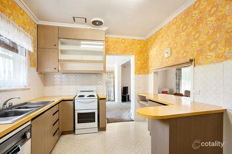 Property photo of 18 Grieve Street Macleod VIC 3085