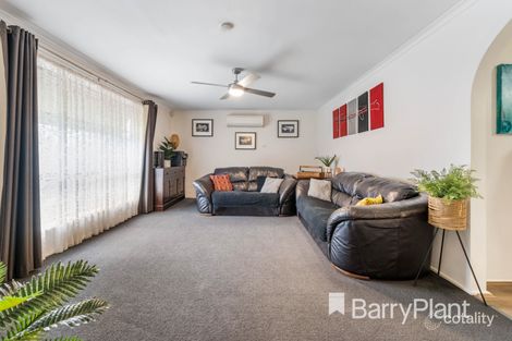 Property photo of 3 Condor Court Werribee VIC 3030