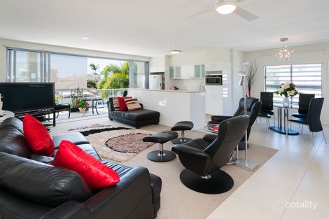 Property photo of 5/8-10 Victor Avenue Paradise Point QLD 4216