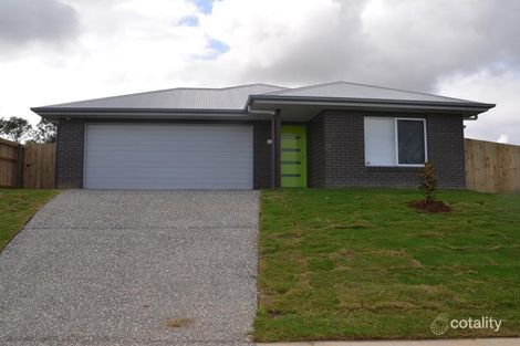 Property photo of 8 Cassidy Crescent Willow Vale QLD 4209