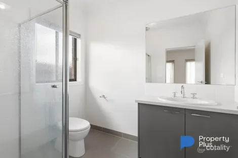 Property photo of 5 Jackson Street Long Gully VIC 3550