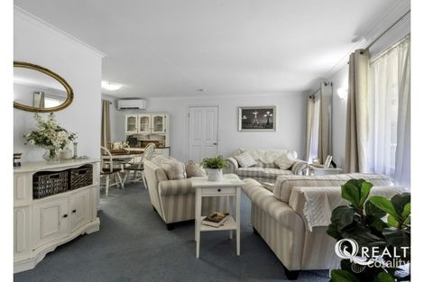 Property photo of 17 Silvertop Street Hillcrest QLD 4118