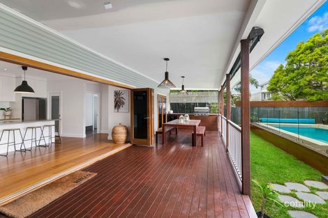 141 Dahlia St, Cannon Hill, QLD 4170