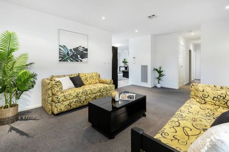Property photo of 2/35 Overport Road Frankston South VIC 3199