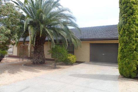 Property photo of 4 Kingdon Place Loxton SA 5333